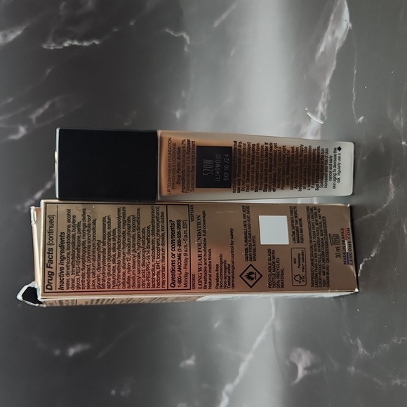 Lancome Teint Idole Ultra Wear Foundation 520W 30ml SPF 25** - Picture 2 of 3